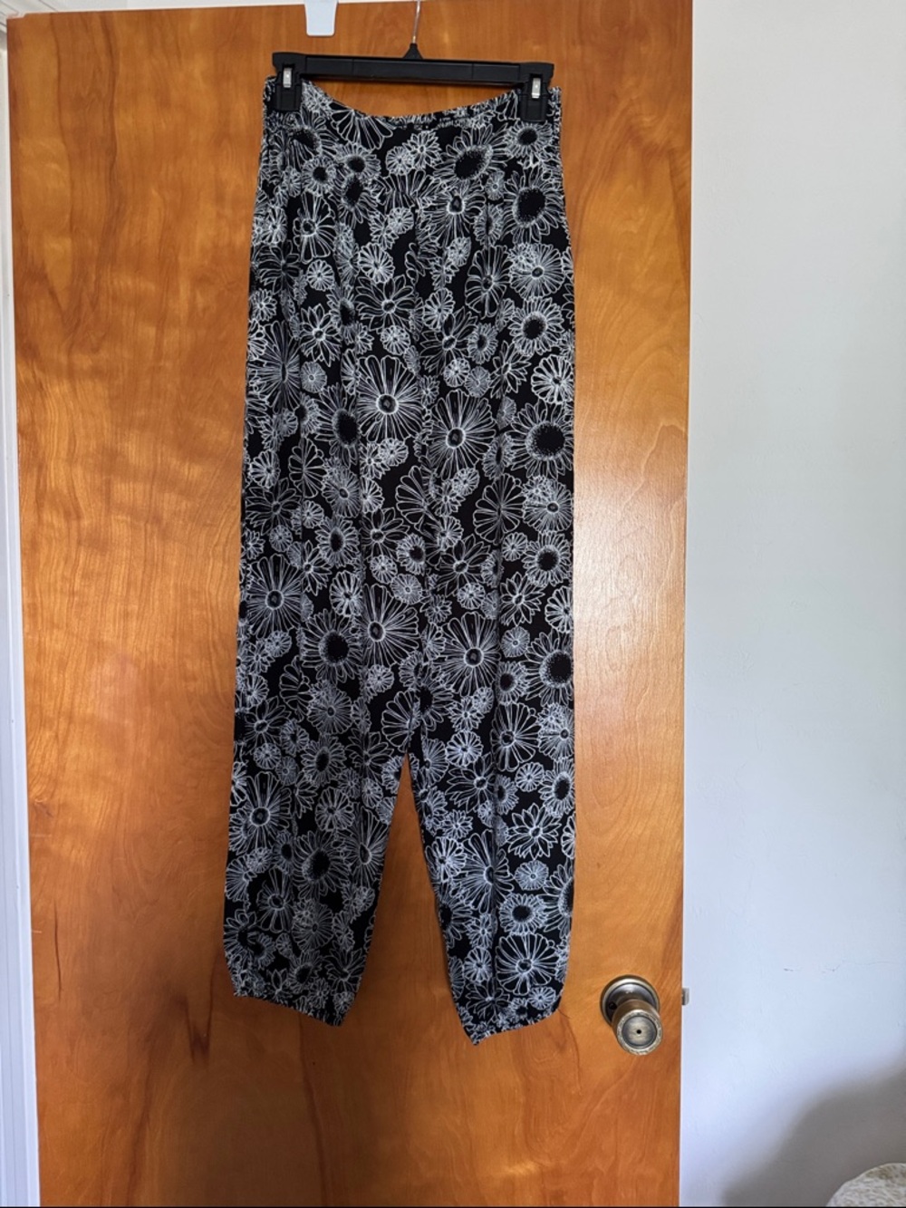 Black Floral Print Joggers with Elastic Cuffs